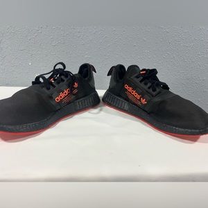 Adidas nmd r1 infrared black